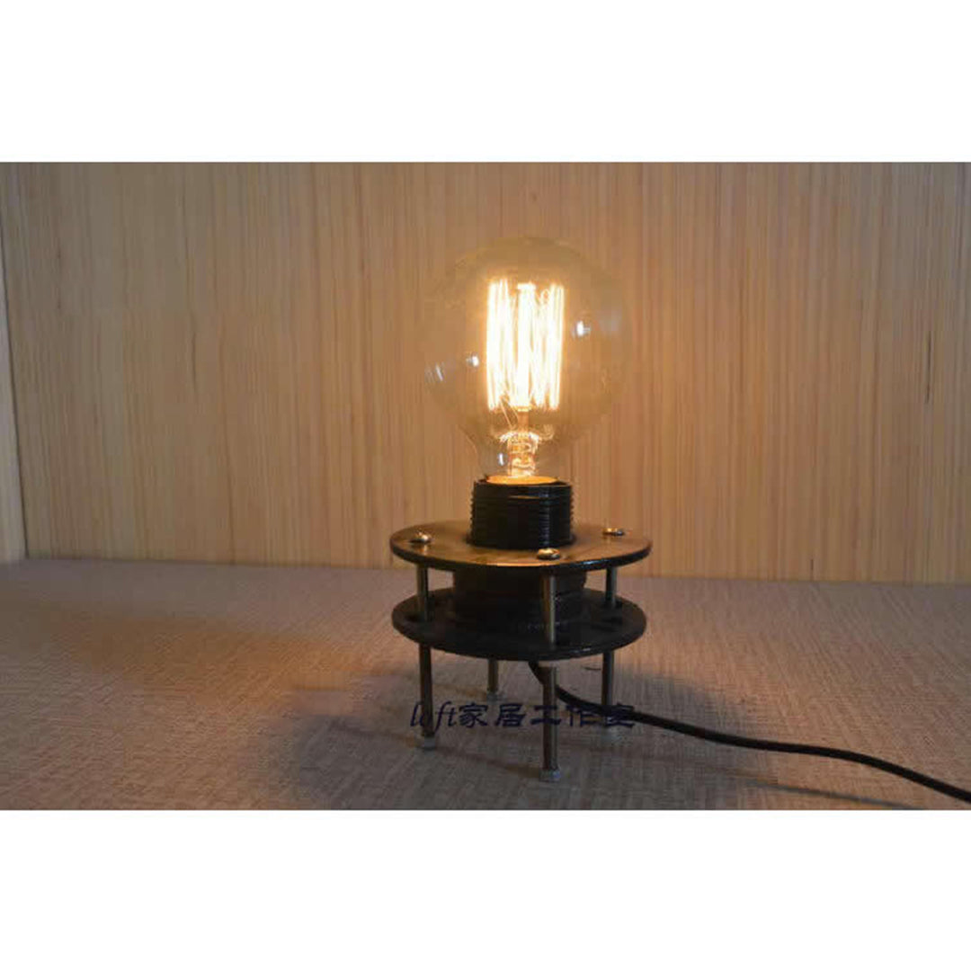 ForgePulse Glow – Modern Industrial LED Lamp | Stylish Home Lighting