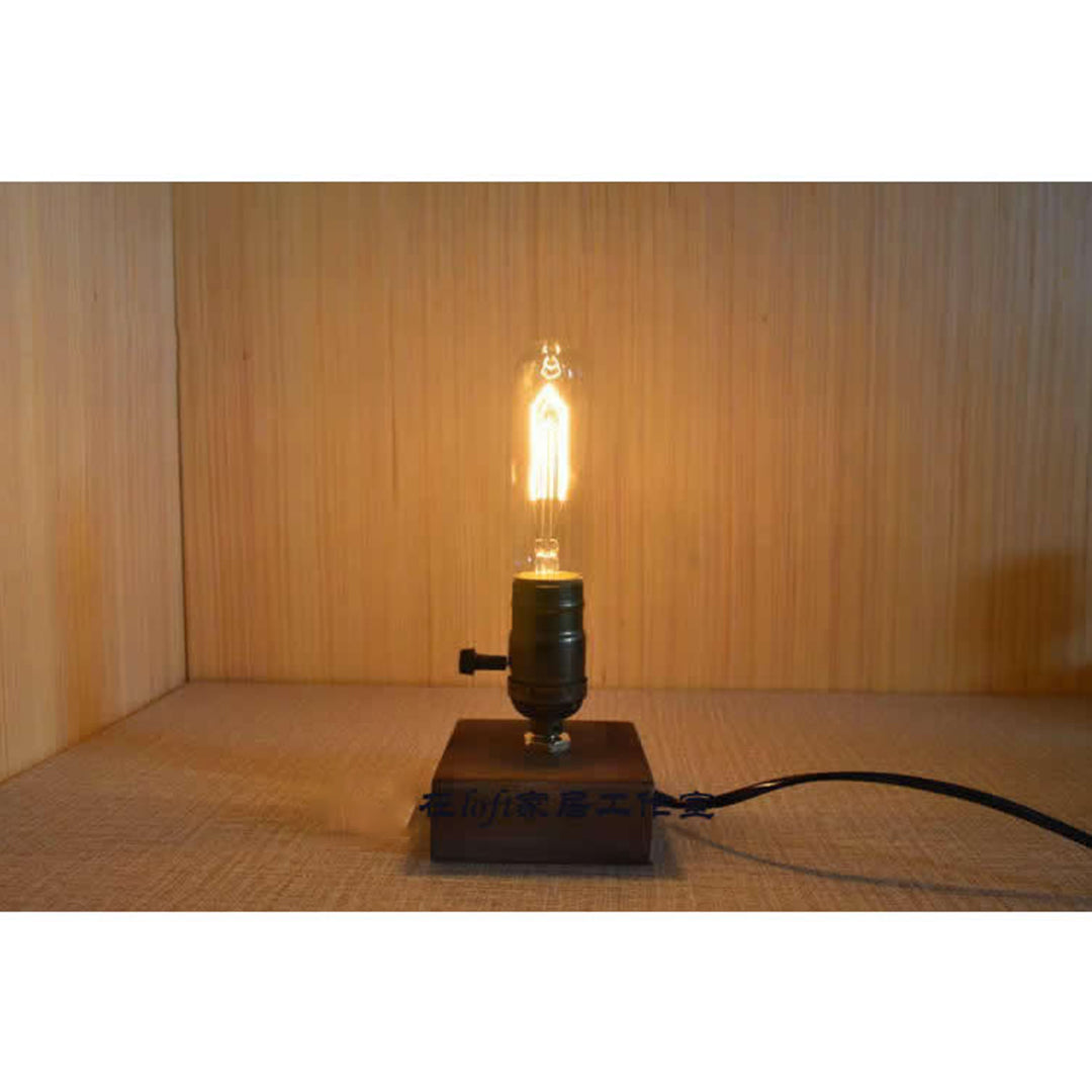 ForgePulse Glow – Modern Industrial LED Lamp | Stylish Home Lighting