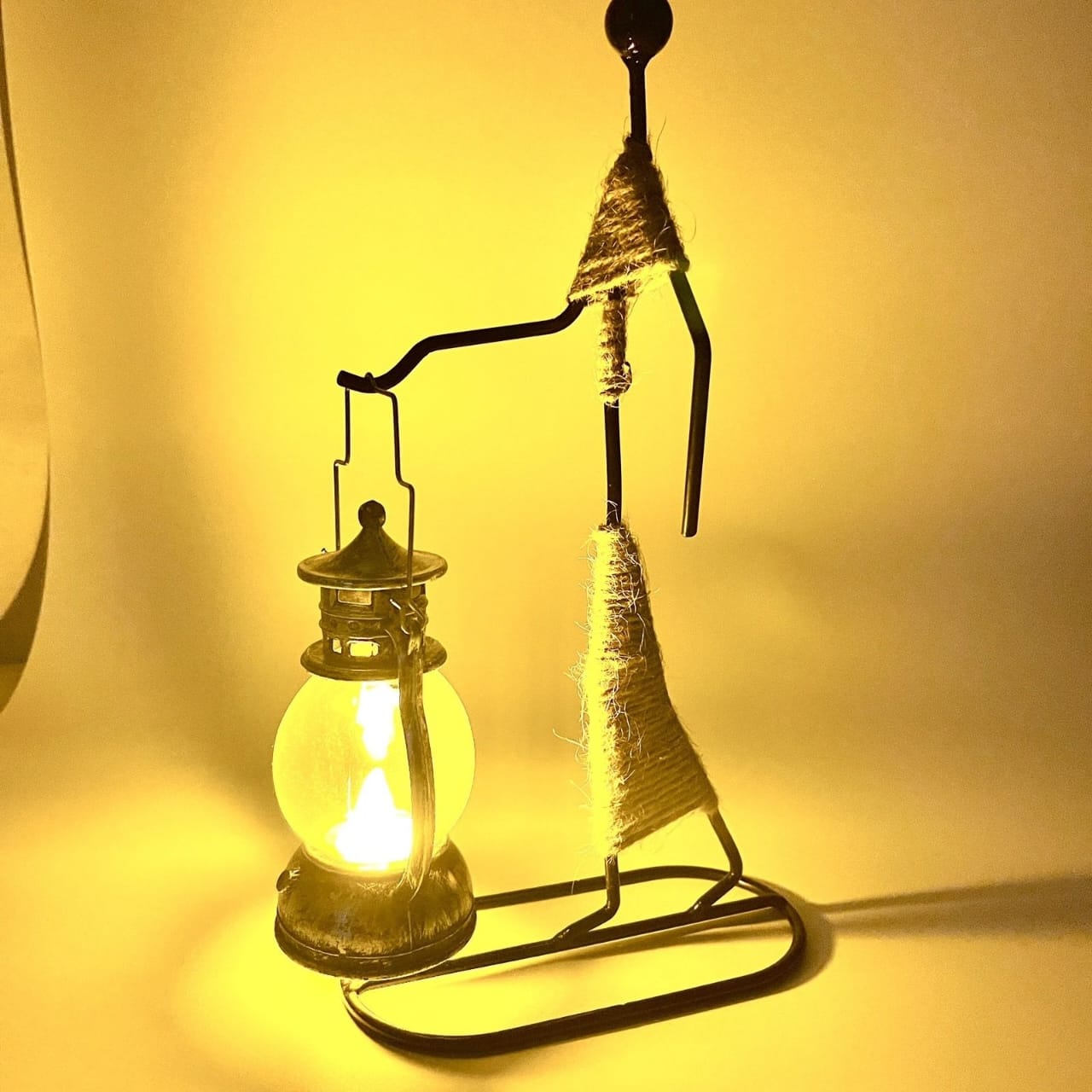 LanternSoul Dance – Modern LED Lantern Lamp | Decorative Accent Lighting