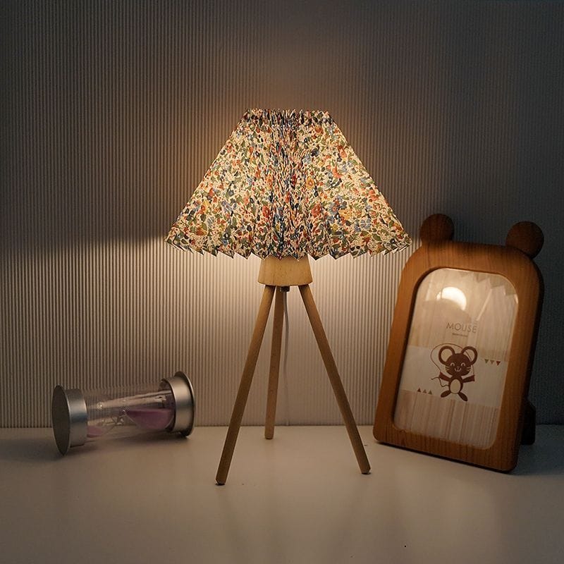 BloomVibe Lamp – Floral Shade Table Lamp with Wooden Legs