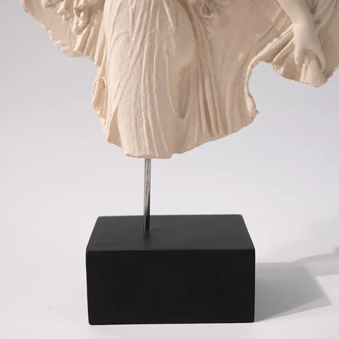 Whispers of Antiquity – Classical Fragment Sculpture for Modern Home Decor